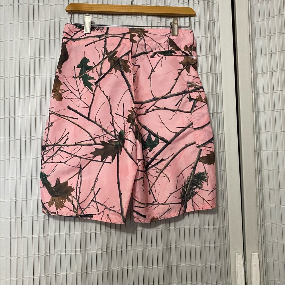 Trail Crest Outdoors Shorts View 3